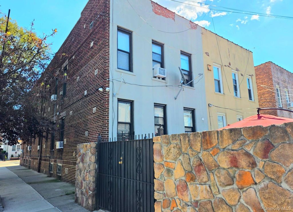 70-02 69th Street, Glendale, NY 11385 — photo 4