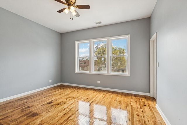 9935 S Winston Avenue, Chicago, IL 60643