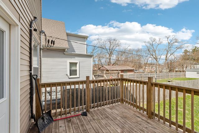 9935 S Winston Avenue, Chicago, IL 60643