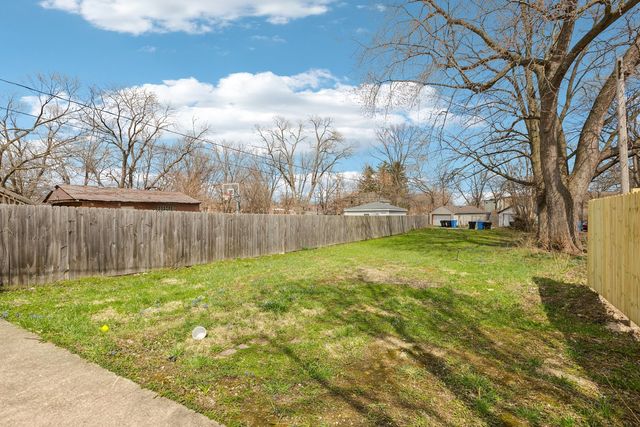 9935 S Winston Avenue, Chicago, IL 60643