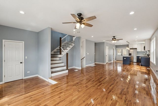 9935 S Winston Avenue, Chicago, IL 60643