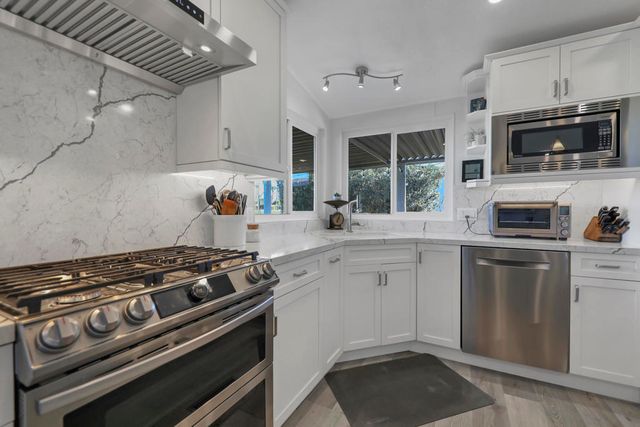 73450 Country Club Drive 214, Palm Desert, CA 92260