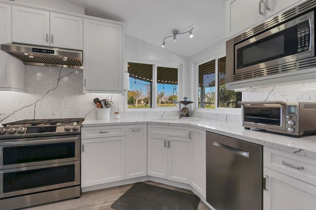 73450 Country Club Drive 214, Palm Desert, CA 92260