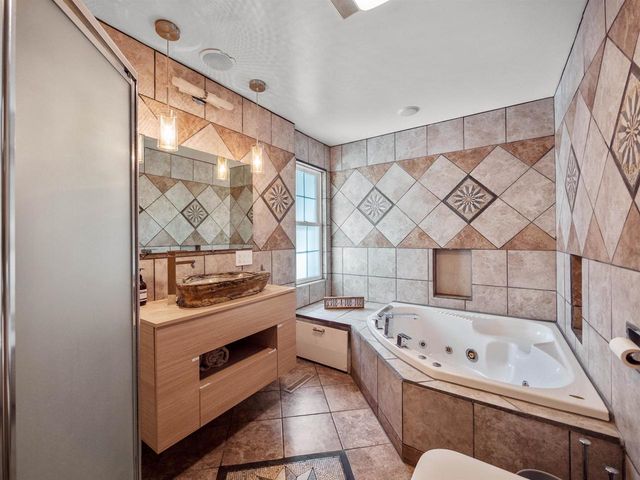 W10199 BIGHORN LANE, Hancock, WI 54943