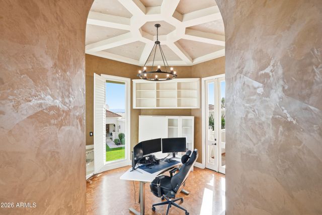 3800 E LINCOLN Drive 6, Phoenix, AZ 85018