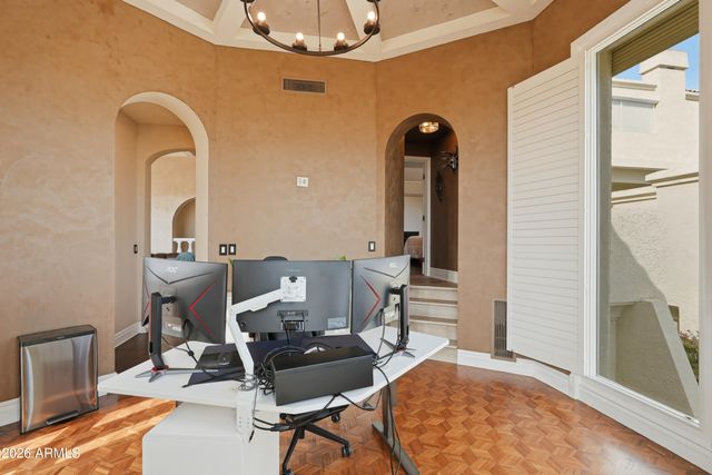 3800 E LINCOLN Drive 6, Phoenix, AZ 85018