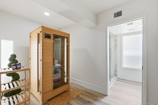 3800 E LINCOLN Drive 6, Phoenix, AZ 85018