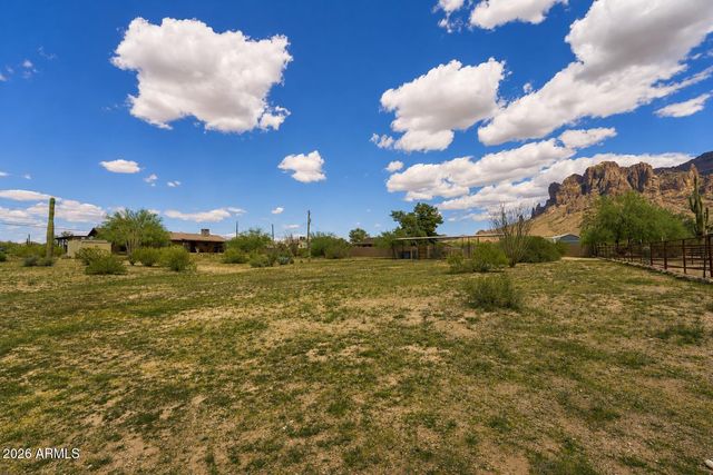 5315 E MCKELLIPS Boulevard, Apache Junction, AZ 85119