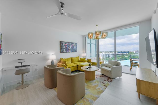 2411 Laguna Cir. 807, North Miami, FL 33181