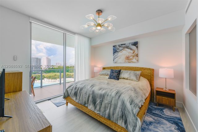2411 Laguna Cir. 807, North Miami, FL 33181