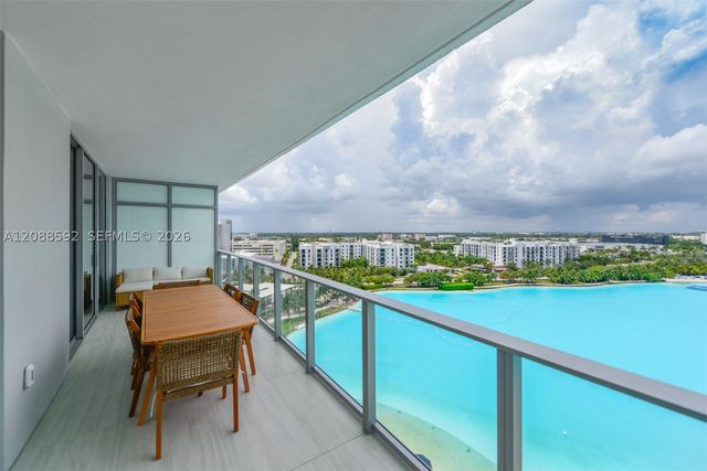 2411 Laguna Cir. 807, North Miami, FL 33181