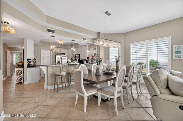 2668 Beach Boulevard, 206, Biloxi, MS 39531