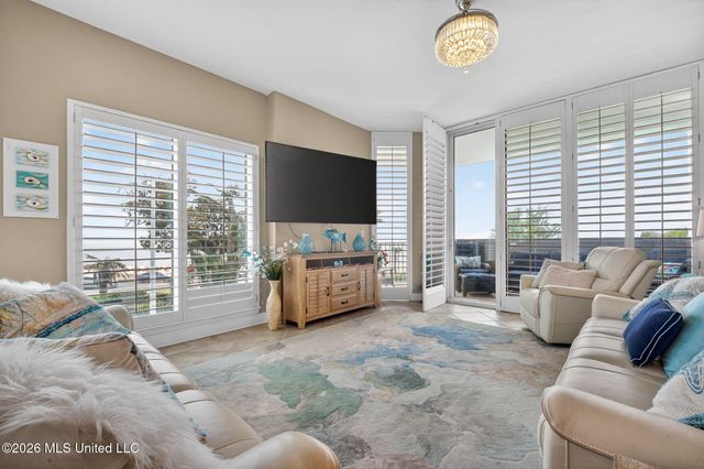 2668 Beach Boulevard, 206, Biloxi, MS 39531