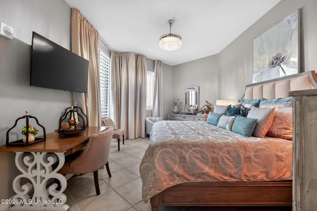 2668 Beach Boulevard, 206, Biloxi, MS 39531