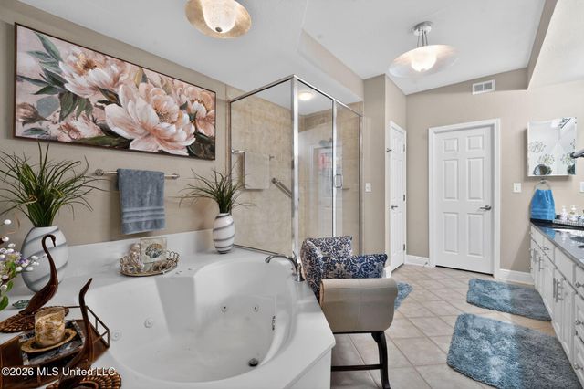 2668 Beach Boulevard, 206, Biloxi, MS 39531