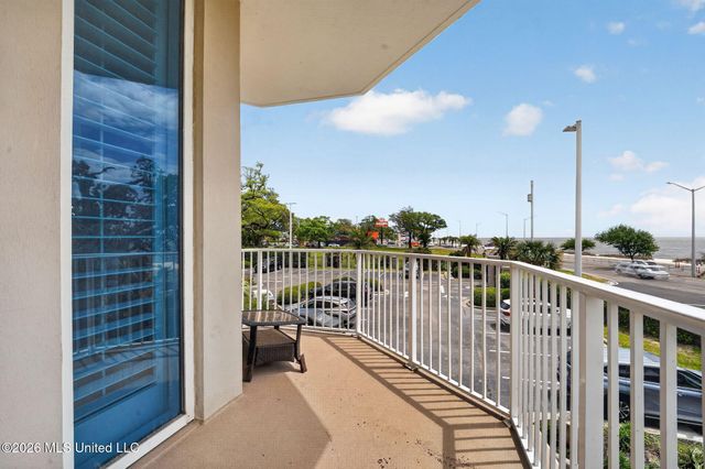 2668 Beach Boulevard, 206, Biloxi, MS 39531