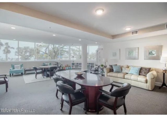 2668 Beach Boulevard, 206, Biloxi, MS 39531