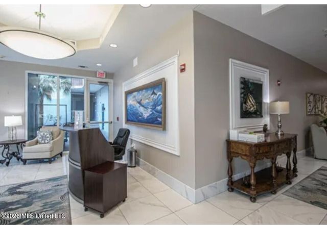 2668 Beach Boulevard, 206, Biloxi, MS 39531