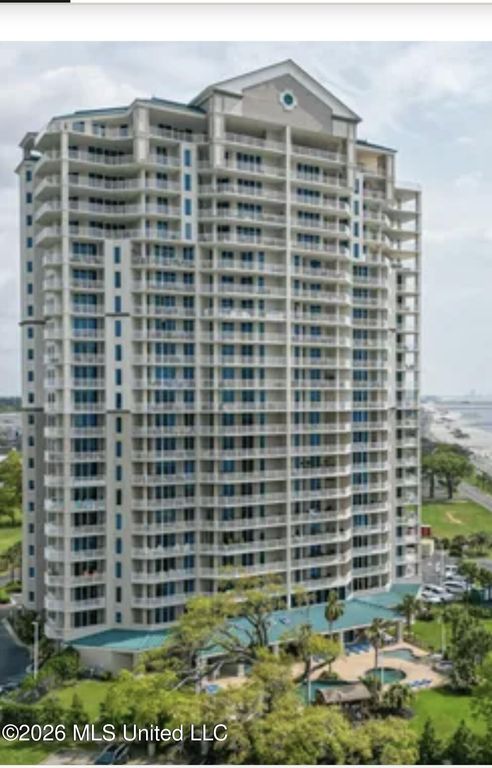 2668 Beach Boulevard, 206, Biloxi, MS 39531