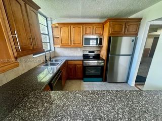 1754 NW 55th Ave 204, Lauderhill, FL 33313