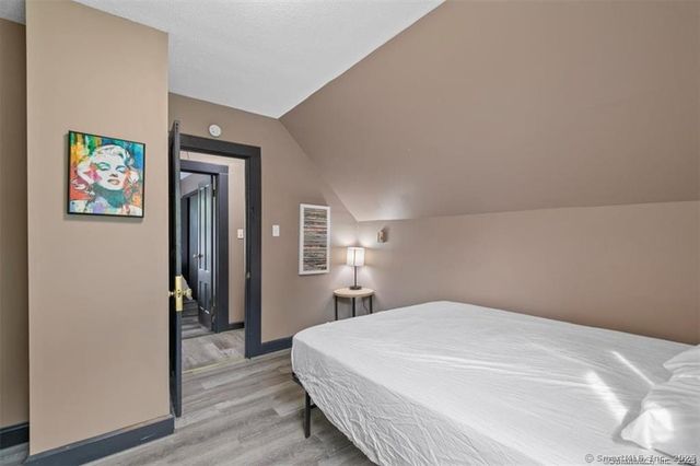 7 Swan Avenue, Norwich, CT 06360