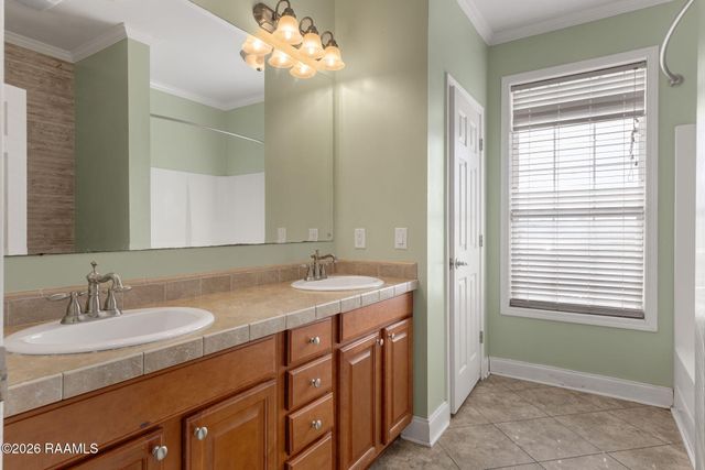 1608 Lagneaux Road, Duson, LA 70529