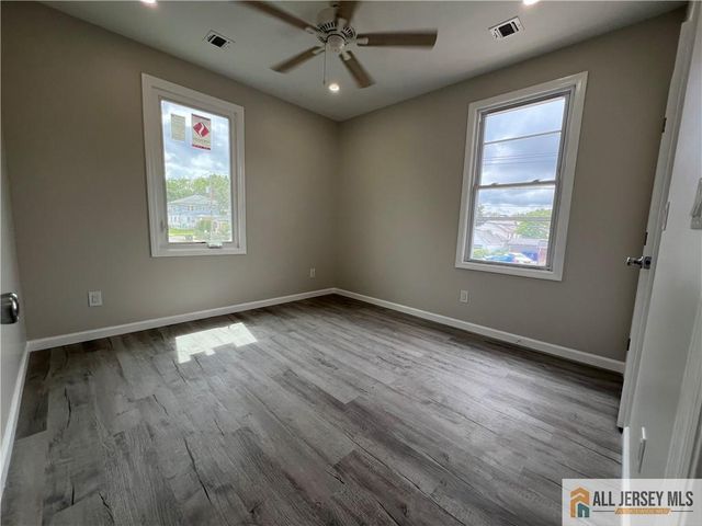 588 Livingston Avenue 2B, North Brunswick, NJ 08902