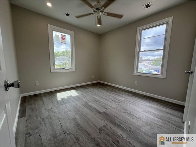588 Livingston Avenue 2B, North Brunswick, NJ 08902