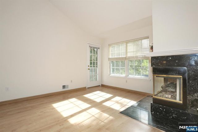 1273 Paddington Road, Mahwah, NJ 07430