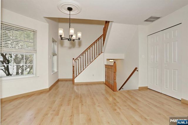 1273 Paddington Road, Mahwah, NJ 07430