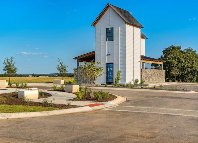 102 Baurenhof CT, Fredericksburg, TX 78624