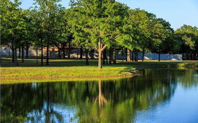 102 Baurenhof CT, Fredericksburg, TX 78624