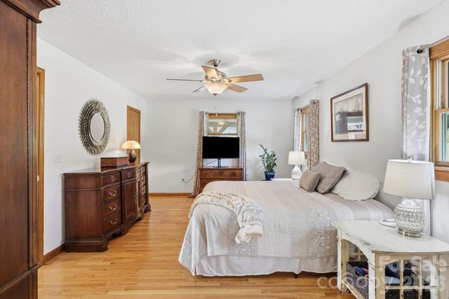 73 Rivercrest Court, Canton, NC 28716