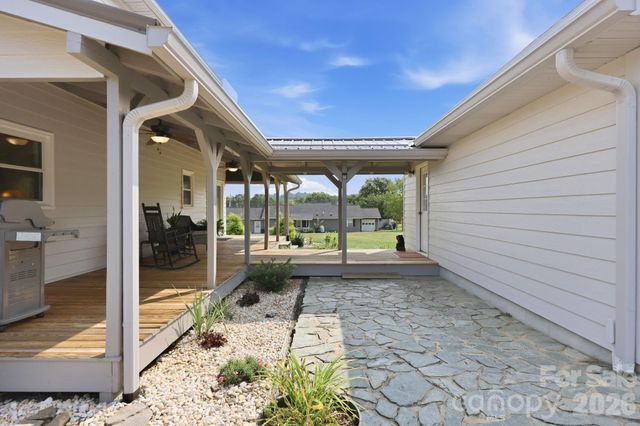 73 Rivercrest Court, Canton, NC 28716
