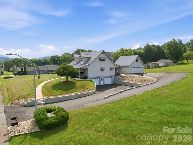 73 Rivercrest Court, Canton, NC 28716