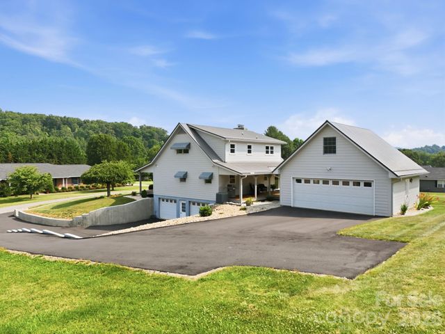 73 Rivercrest Court, Canton, NC 28716