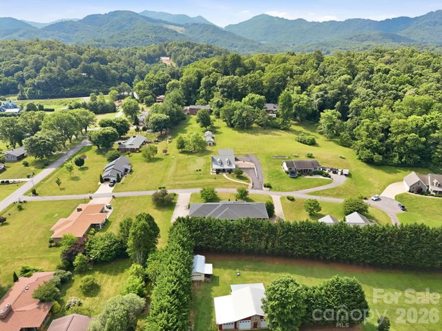 73 Rivercrest Court, Canton, NC 28716