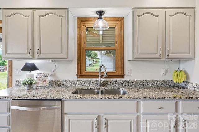 73 Rivercrest Court, Canton, NC 28716