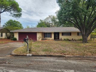 2821 Mccarley Drive, Commerce, TX 75428