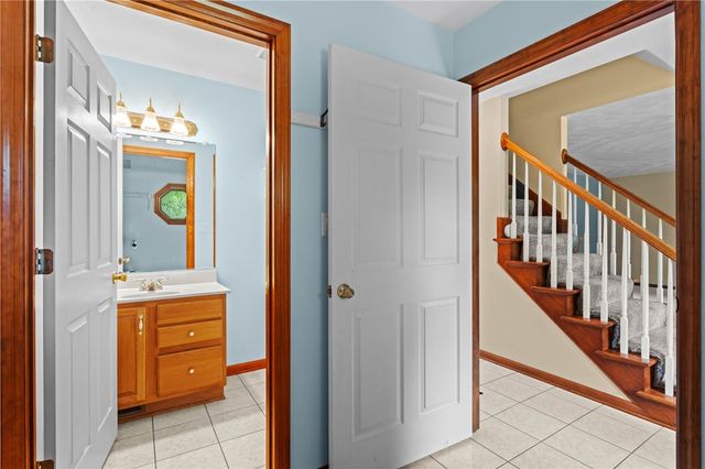 158 Sleepy Hollow Rd, Salem Twp, PA 15601