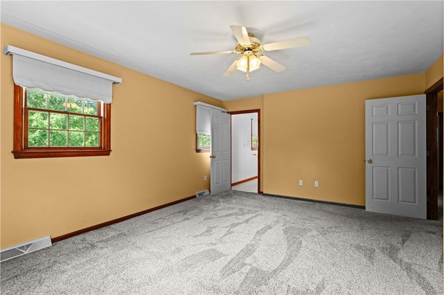 158 Sleepy Hollow Rd, Salem Twp, PA 15601
