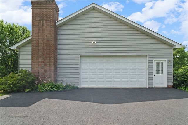 158 Sleepy Hollow Rd, Salem Twp, PA 15601