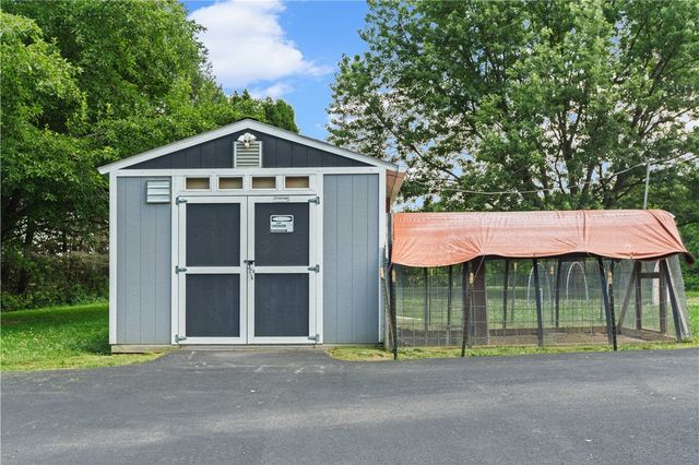 158 Sleepy Hollow Rd, Salem Twp, PA 15601
