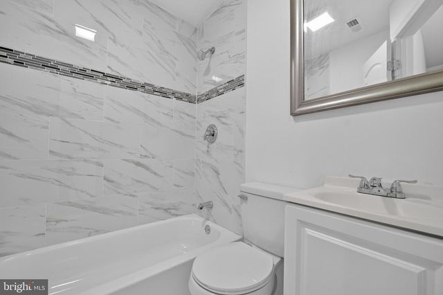 2431 W SERGEANT ST, Philadelphia, PA 19132