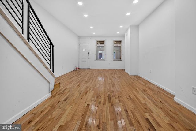 2431 W SERGEANT ST, Philadelphia, PA 19132