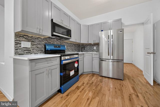 2431 W SERGEANT ST, Philadelphia, PA 19132