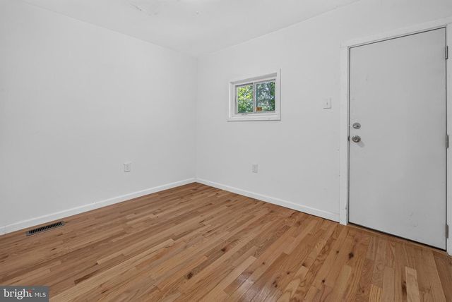 2431 W SERGEANT ST, Philadelphia, PA 19132