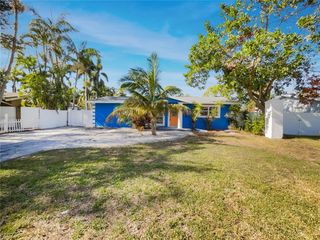 4430 HUNTINGTON STREET NE, St Petersburg, FL 33703