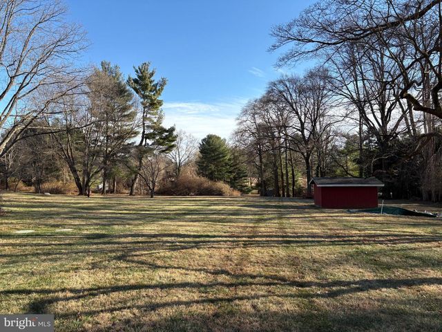 58 LAUREL CIR, Malvern, PA 19355