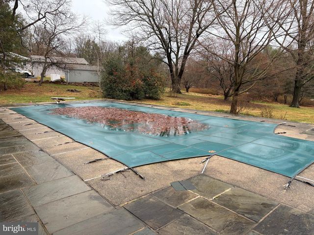 58 LAUREL CIR, Malvern, PA 19355